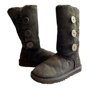 UGGs three button tall Sherpa suede black boots, size 5